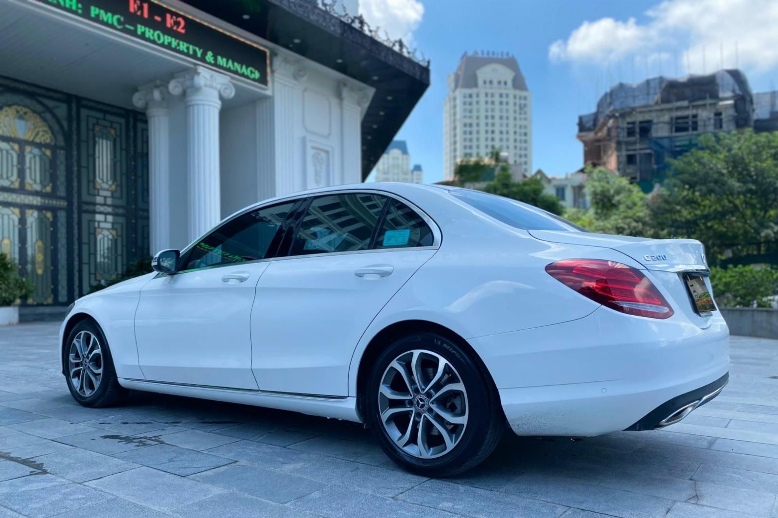 Mercedes-Benz 2018 - Xe cá nhân, biển Hà Nội