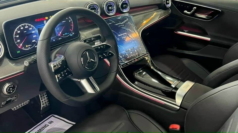 Mercedes-Benz C300 2022 - Sẵn có tại đại lý - Giao xe ngay