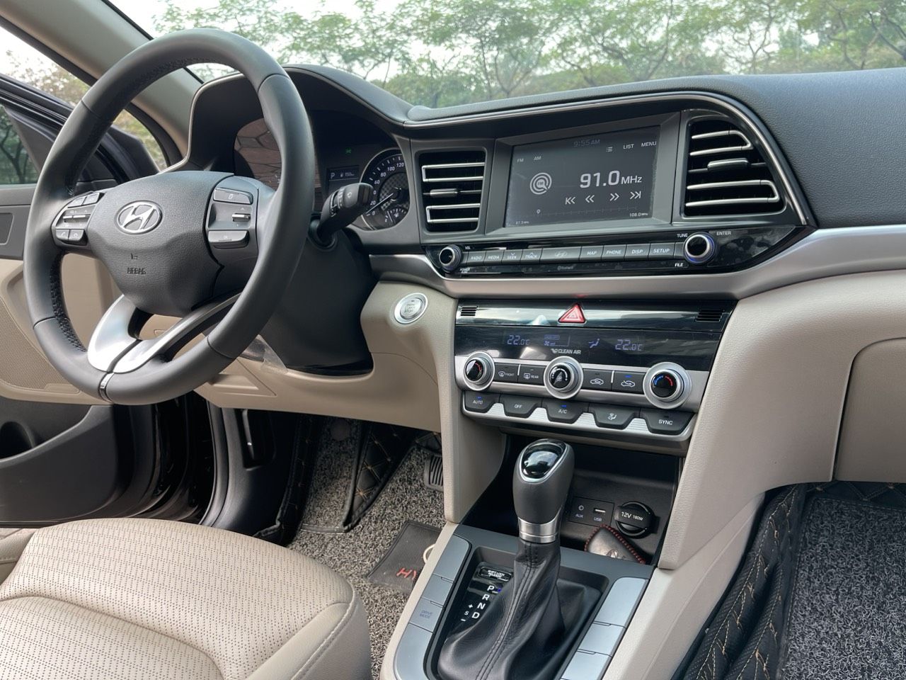 Hyundai Elantra 2021 - Lốp theo xe cả giàn, sơ cua chưa chạm đất