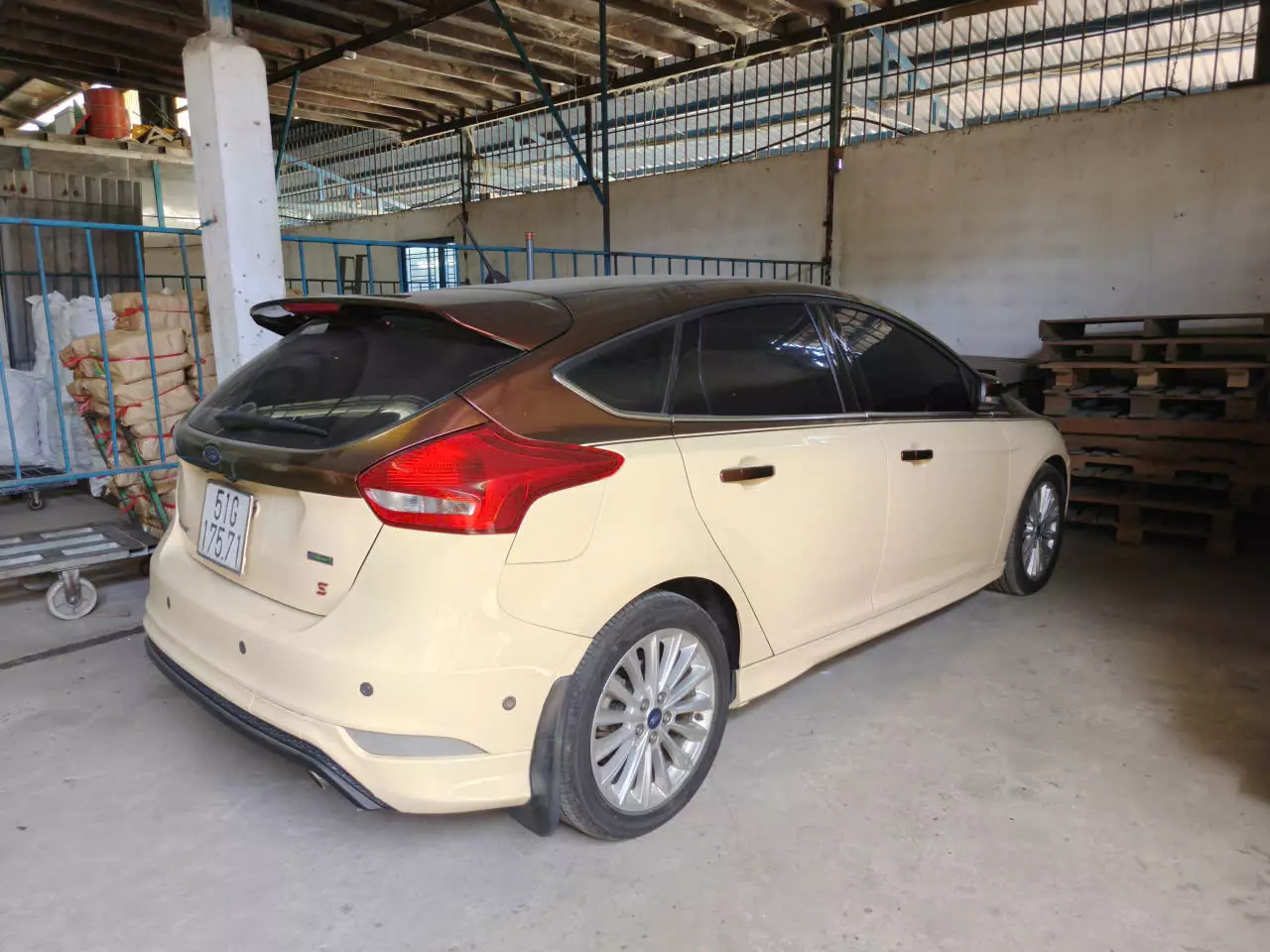 Ford Focus 2018 - BÁN Ford Focus 2018 – XE CHÍNH CHỦ – GIÁ TỐT