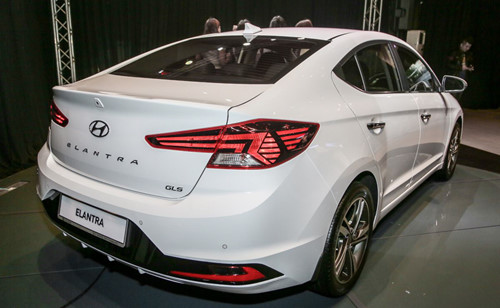 Hyundai Elantra 2019 đã hiện diện tại Đông Nam Á, giá từ 614 triệu đồng a3