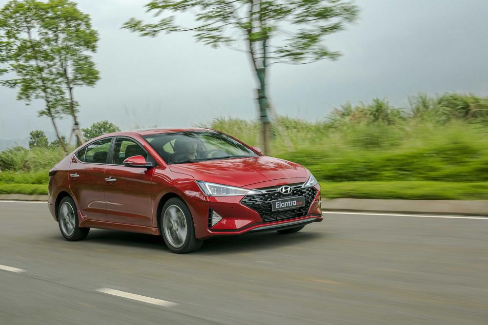 Hyundai Elantra 2019 chính thức trình làng, giá từ 580 triệu đồng 6a