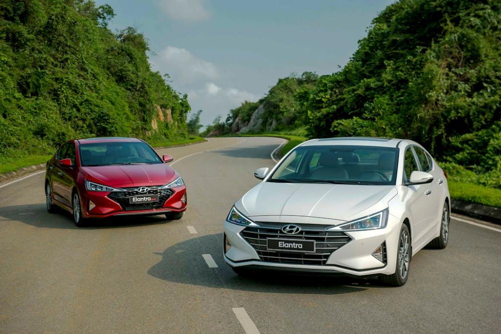 Hyundai Elantra 2019 chính thức trình làng, giá từ 580 triệu đồng