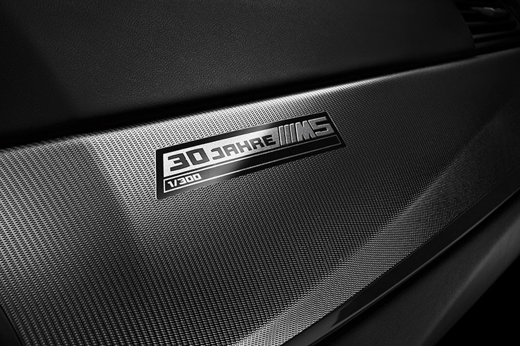 BMW M5 ra mắt bản đặc biệt, số lượng giới hạn chỉ 350 chiếc 7a