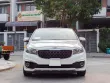 Kia Sedona 2016 - Sedona sản xuất 2016, màu trắng sang trọng đang tìm chủ nhân mới. giá 555 triệu tại Tp.HCM