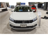 Volkswagen Passat S 1.8 TSI 2016 - Giá cực sốc nhân dịp giáng sinh và năm mới, tổng giá trị lên tới 78tr khi mua xe Polo Hatchback AT 2015 giá 662 triệu tại TT - Huế