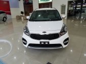 Kia Rondo GMT 2019 - Đồng Nai bán Kia Rondo F/L 2.0 MT 2019, giá cạnh tranh, liên hệ để được giá tốt nhất giá 600 triệu tại Đồng Nai