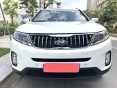 Kia Sorento GAT 2017 - Cần bán Kia sorento GAT, sản xuất 2017, số tự động, máy xăng, màu trắng giá 647 triệu tại Tp.HCM