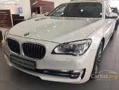 BMW 7 Series 730i 2015 - Bán BMW 7 Series 730i đời 2015, màu trắng, nhập khẩu chính chủ giá 2 tỷ 100 tr tại Hà Nội