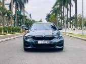 BMW 3 Series 2019 - Cần bán nhanh chiếc BMW 3 Series 330i M-Perfomance, đời 2019, màu xám, xe nhập giá 2 tỷ 245 tr tại Hà Nội