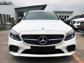 Mercedes-Benz C class 2020 - Khuyến mãi giảm giá với chiếc Mercedes-Benz C300 AMG, sản xuất 2020, giao nhanh giá 1 tỷ 799 tr tại Hà Nội