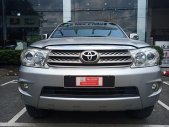 Toyota Fortuner G 2010 - Bán Toyota Fortuner G đời 2010, màu bạc, chạy 139.000km giá còn fix mạnh giá 560 triệu tại Tp.HCM