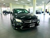 Mercedes-Benz C class 2020 - Cần bán gấp Mercedes đời 2020, màu đen giá 1 tỷ 360 tr tại Tp.HCM