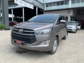 Toyota Innova 2.0E 2018 - Bán xe Toyota Innova 2.0E 2018, biển SG chạy 74.000km - Gia đình xem xe thương lượng tiếp giá 660 triệu tại Tp.HCM