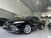 Toyota Camry 2019 - Xe màu đen giá 1 tỷ 90 tr tại Hưng Yên