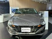 Hyundai Elantra 2022 - Chỉ có 180 triệu lấy xe về giá 710 triệu tại Tp.HCM