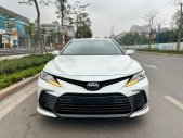 Toyota Camry 2022 - Màu trắng Ngọc Trinh, nhập khẩu, giá cực yêu chỉ 1 tỷ 165tr giá 1 tỷ 165 tr tại Hà Nội