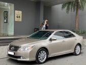Toyota Camry 2012 - Cần bán gấp xe đăng ký 2012 xe gia đình giá chỉ 550tr giá 550 triệu tại Hà Nội