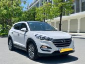 Hyundai Tucson 2018 - Đổi xe nên gia đình muốn bán Xe Tucson bản đặc biệt giá 666 triệu tại Hà Nội