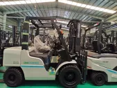 Nissan Nissan khác 2025 - XE NÂNG UNICARRIERS (NISSAN) – NHẬP KHẨU NHẬT BẢN giá 400 triệu tại Tp.HCM