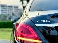 Mercedes-Benz C300 2021 - Bank hỗ trợ 70% - 90% giá trị xe giá 1 tỷ 759 tr tại Tp.HCM