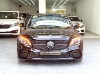 Mercedes-Benz C300 2018 - Xe màu đen giá 1 tỷ 479 tr tại Tp.HCM