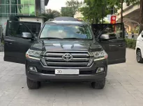 Toyota Land Cruiser LC200 2020 - Toyota Land Cruser LC200 2020 Đẹp Xuất Sắc. Xe đi < 4v km zin đét giá 4 tỷ 80 tr tại Hà Nội