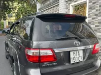 Toyota Fortuner 2011 - Chính chủ bán xe TOYOTA FORTUNER sản xuất năm 2011  giá 320 triệu tại Tp.HCM