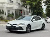 Toyota Camry 2022 - Đẹp xuất sắc Camry 2.5Q/SX 2022, đăng ký 2023, 1 chủ sd, xuất hóa đơn 500 triệu. giá 1 tỷ 165 tr tại Hà Nội