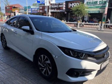 Honda Civic AT 2018 - Bán xe Honda Civic AT đời 2018, màu trắng như mới