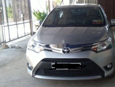 Toyota Vios 2018 - Cần bán gấp Toyota Vios sản xuất năm 2018, màu bạc