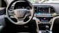 Hyundai Elantra 2.0AT 2016 - Bán Hyundai Elantra 2.0AT năm sản xuất 2016, màu trắng