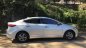 Hyundai Elantra   2017 - Cần bán gấp Hyundai Elantra 2017, màu bạc, xe gia đình
