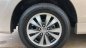 Toyota Innova MT 2016 - Cần bán xe Toyota Innova 2016 số sàn, màu vàng cát