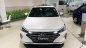 Hyundai Elantra 2019 - Cần bán xe Hyundai Elantra đời 2019, màu trắng, giá 580tr