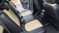 Kia Carens MT 2017 - Gia đình mình cần bán xe Kia Carens 2017, số sàn, màu bạc