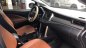 Toyota Innova 2.0E 2018 - Cần bán lại xe Toyota Innova 2.0E đời 2018, màu bạc, 720tr