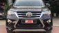 Toyota Fortuner 2017 - Fortuner máy xăng - số tự động - đi ít - màu nâu ánh tím